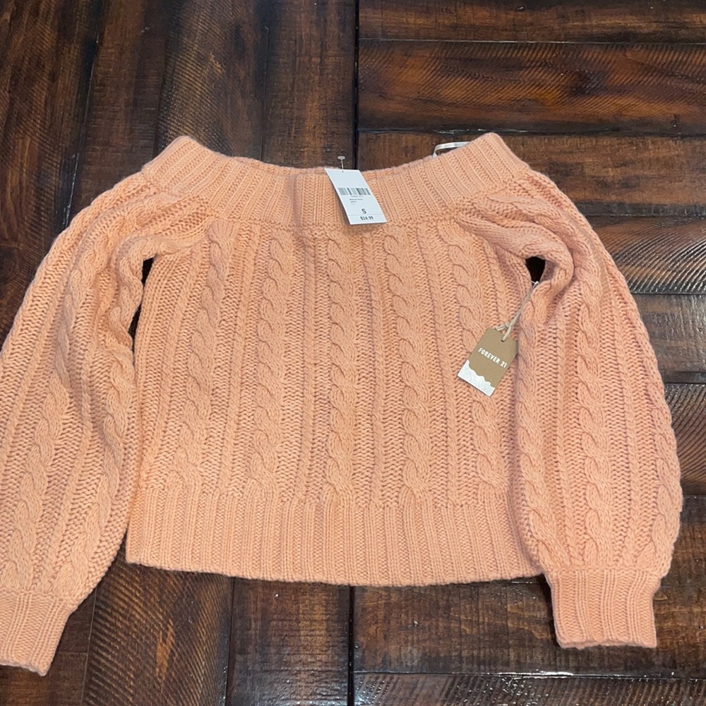 Brand New cropped Cable knit sweater